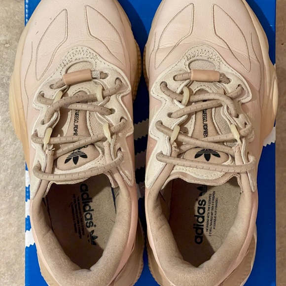 Adidas Ozweego Women Size 6 Beige Chunky Athletic Sneakers GZ2776 - Picture 5 of 6